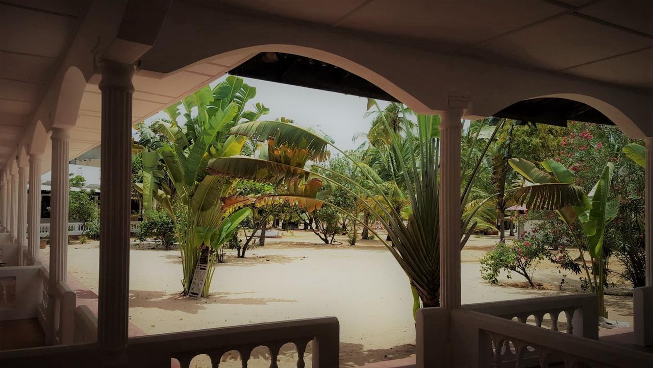 Alfresco Beach Hotel Uppuveli Exteriör bild
