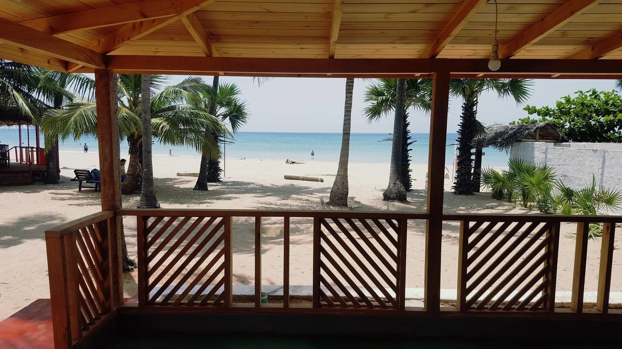 Alfresco Beach Hotel Uppuveli Exteriör bild